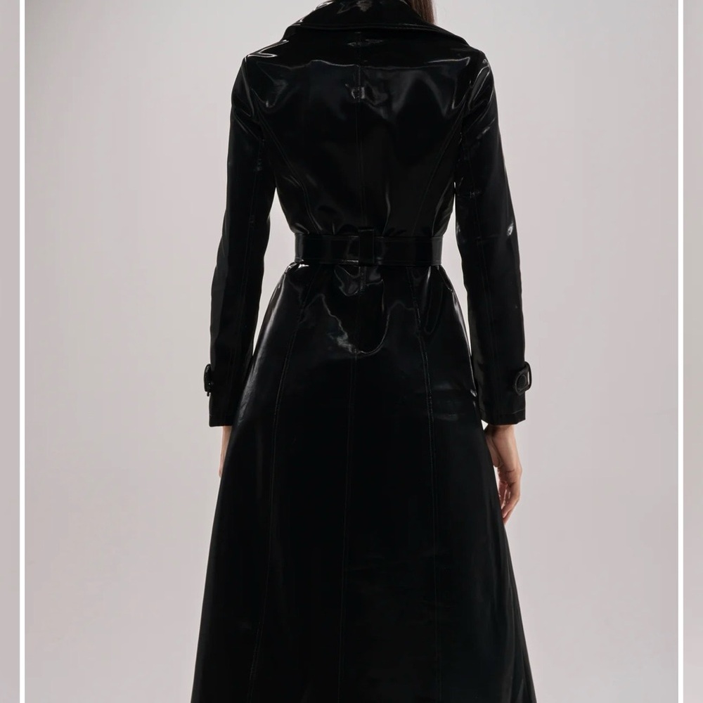 SANDO LIQUID VELVET TRENCH IN BLACK - M - Picture 3 of 3